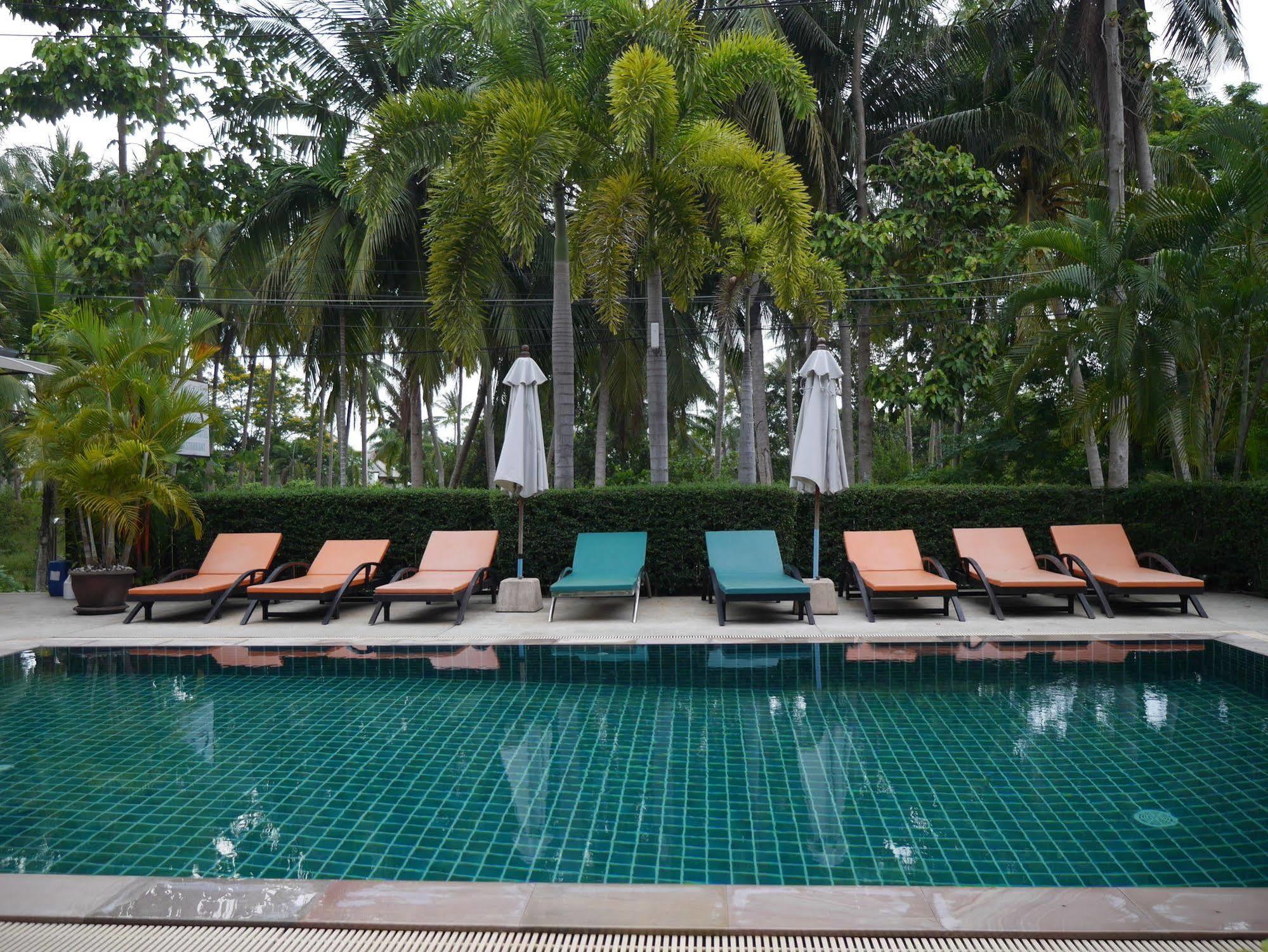 Ampha Place Hotel Mae Nam Luaran gambar