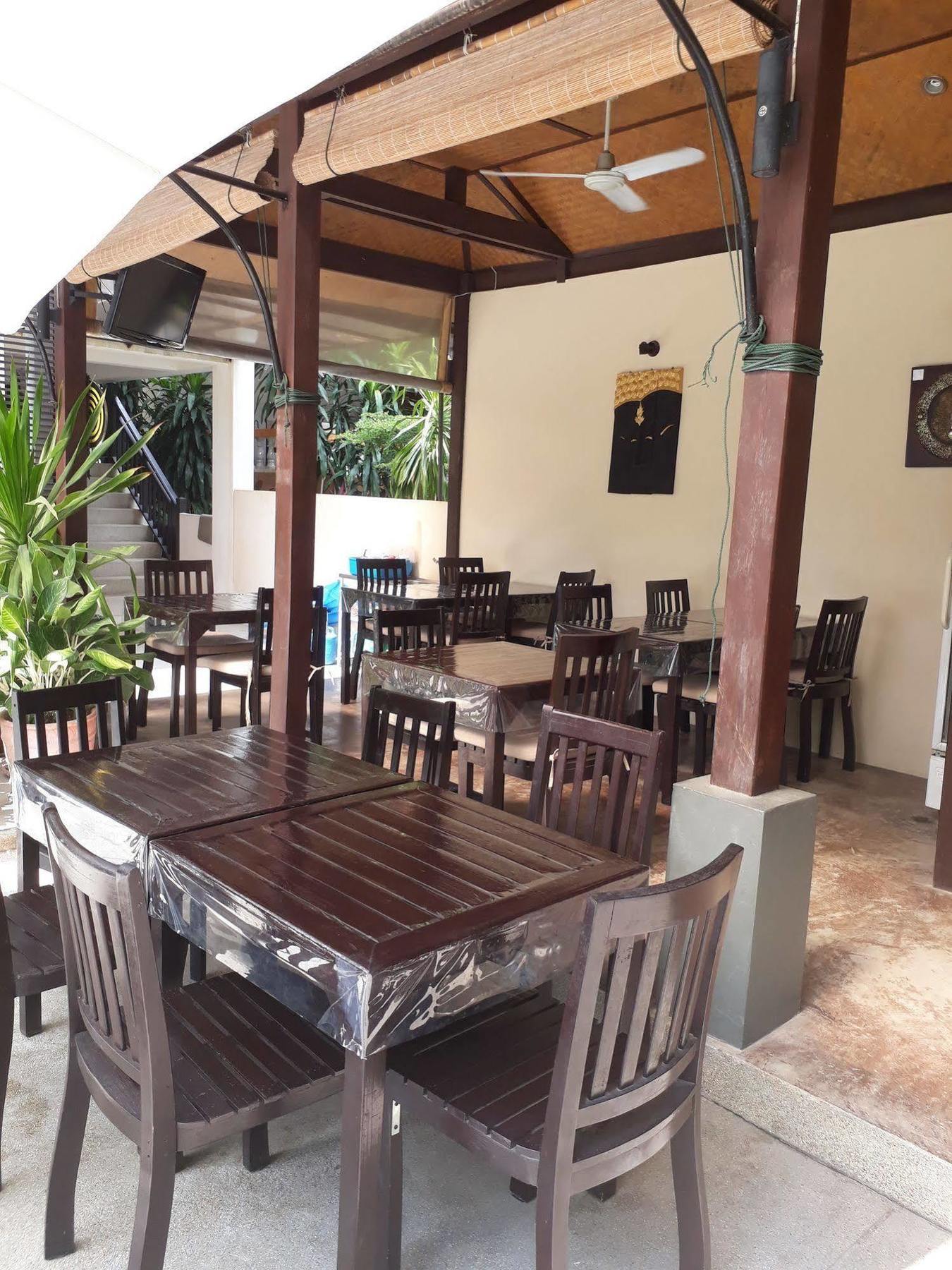 Ampha Place Hotel Mae Nam Luaran gambar